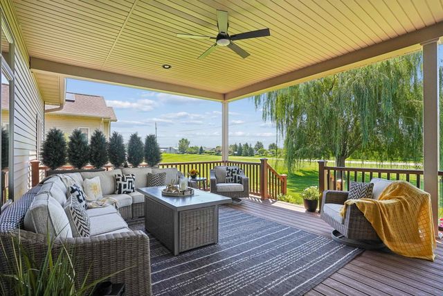 1711 Greenhill Drive, Cedar Falls, IA 50613