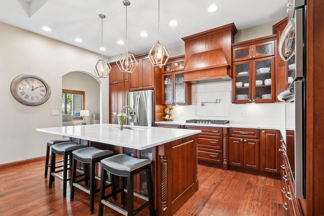 1711 Greenhill Drive, Cedar Falls, IA 50613