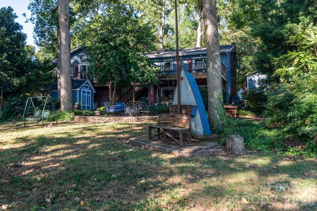 7889 Tradewinds Drive, Sherrills Ford, NC 28673