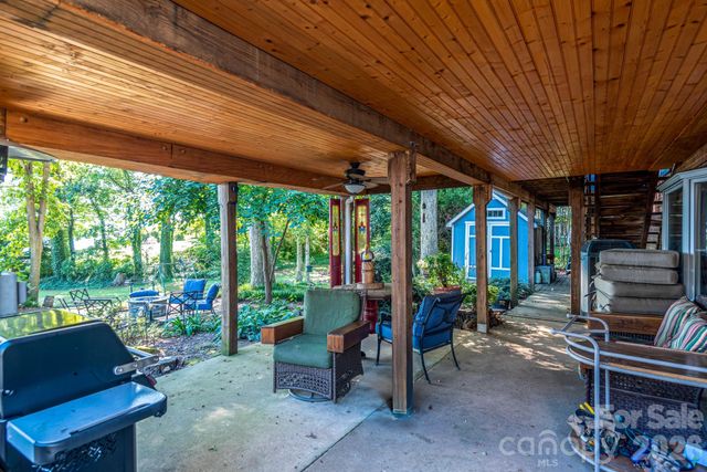 7889 Tradewinds Drive, Sherrills Ford, NC 28673