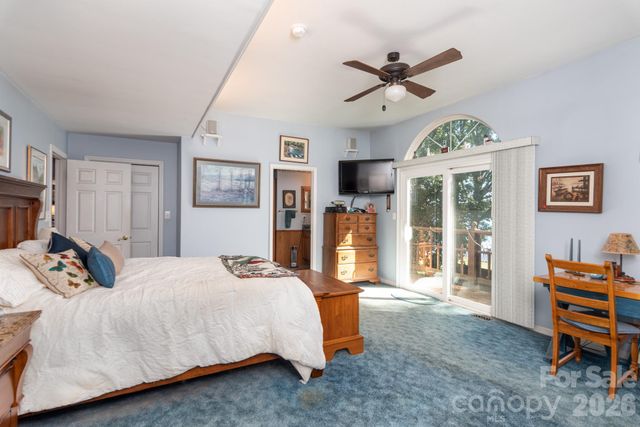 7889 Tradewinds Drive, Sherrills Ford, NC 28673