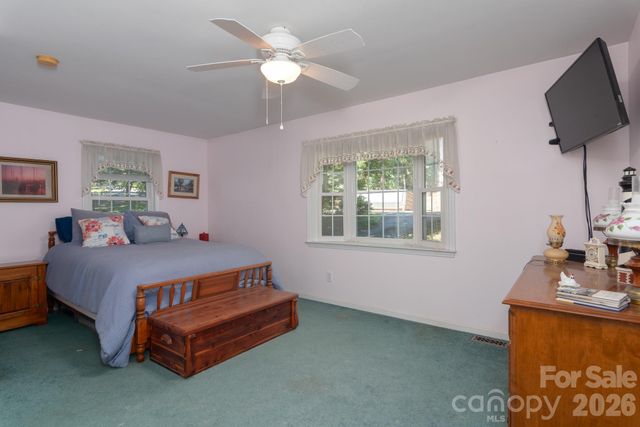 7889 Tradewinds Drive, Sherrills Ford, NC 28673