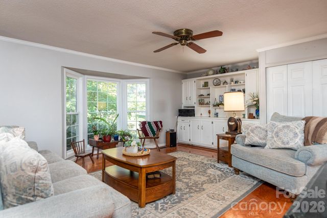 7889 Tradewinds Drive, Sherrills Ford, NC 28673