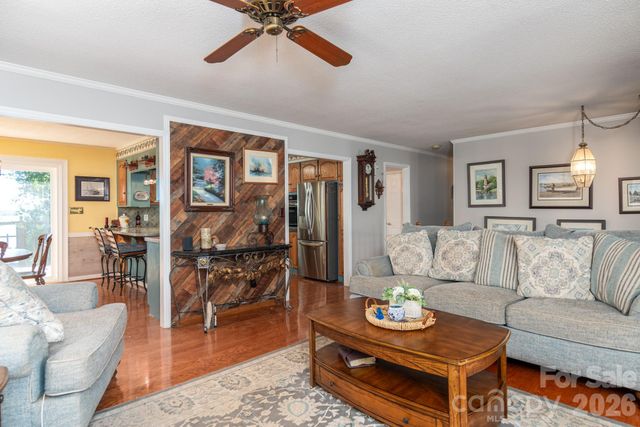 7889 Tradewinds Drive, Sherrills Ford, NC 28673