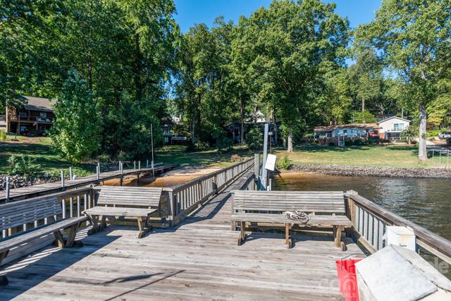 7889 Tradewinds Drive, Sherrills Ford, NC 28673
