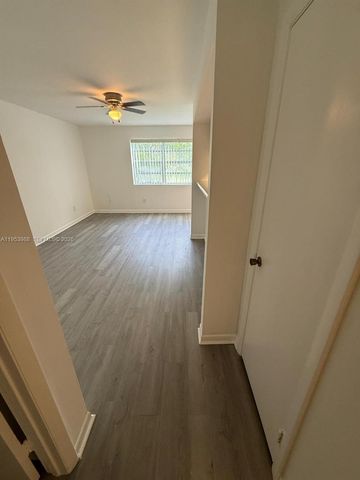 15285 SW 107th Lane 214, Miami, FL 33196