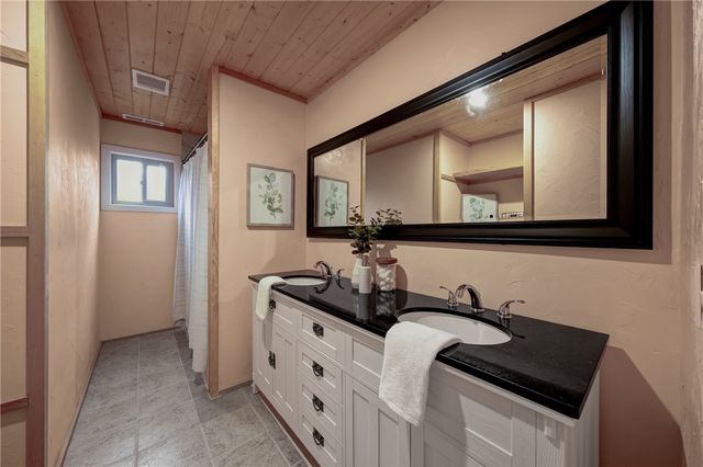 2637 Lakeshore Boulevard, Lakeport, CA 95453
