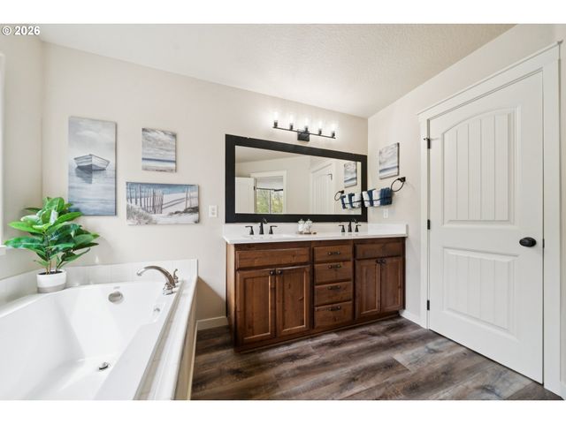 15404 Sw DARLA KAY Ct, Sherwood, OR 97140