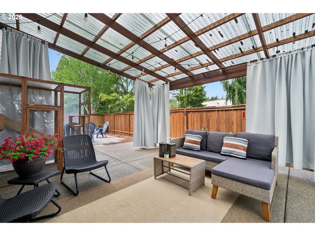 15404 Sw DARLA KAY Ct, Sherwood, OR 97140