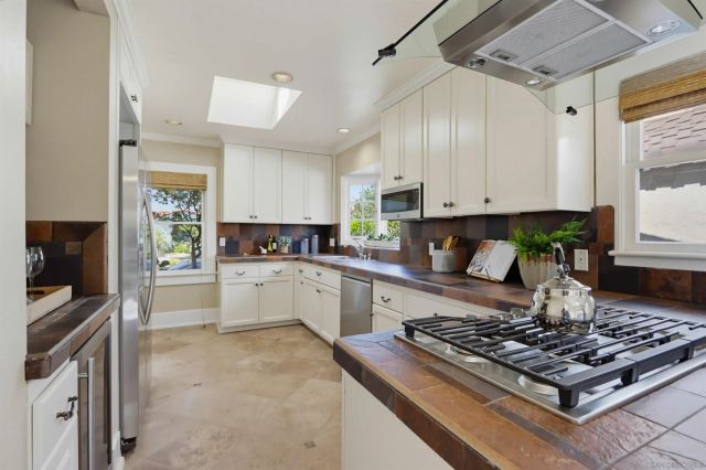 4383 Trias, San Diego, CA 92103