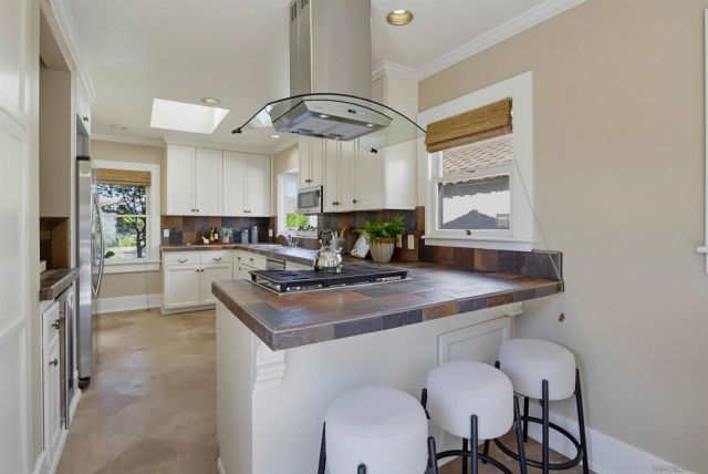 4383 Trias, San Diego, CA 92103