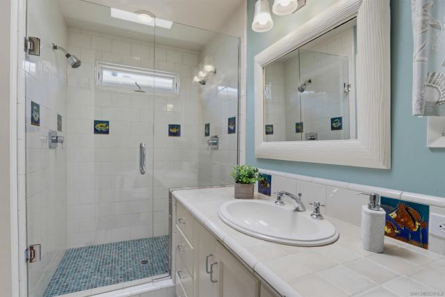 4383 Trias, San Diego, CA 92103