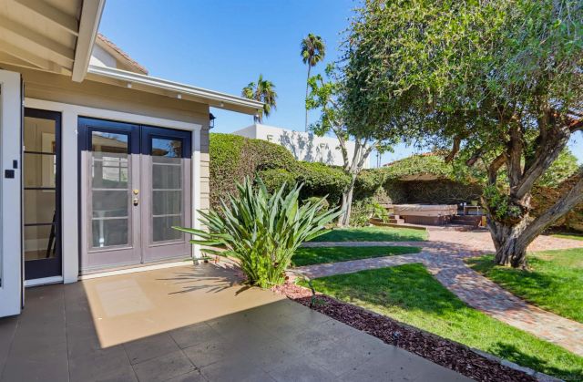 4383 Trias, San Diego, CA 92103