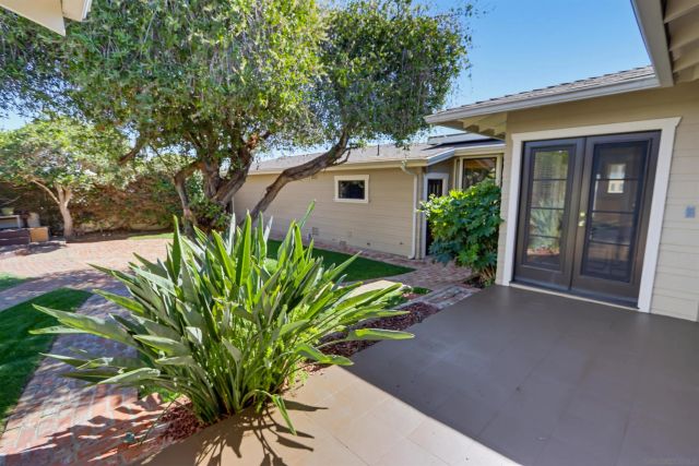 4383 Trias, San Diego, CA 92103