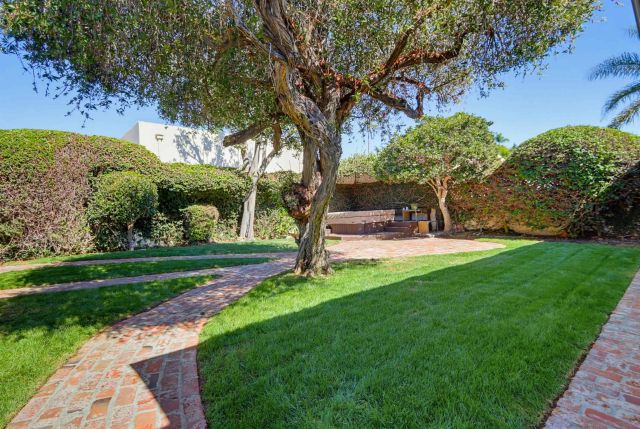 4383 Trias, San Diego, CA 92103