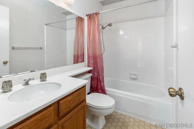 7143 Caminito Pantoja, San Diego, CA 92122