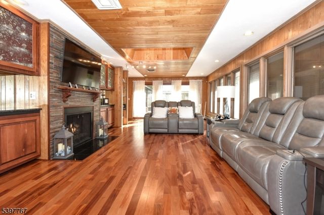 7 Jefferson Pl, Wayne Twp., NJ 07470