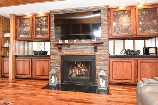 7 Jefferson Pl, Wayne Twp., NJ 07470