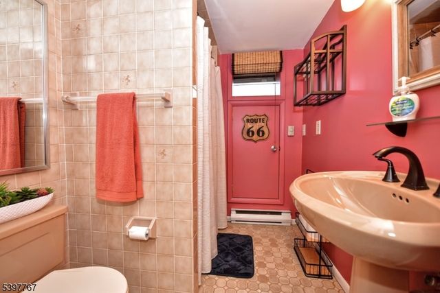 7 Jefferson Pl, Wayne Twp., NJ 07470