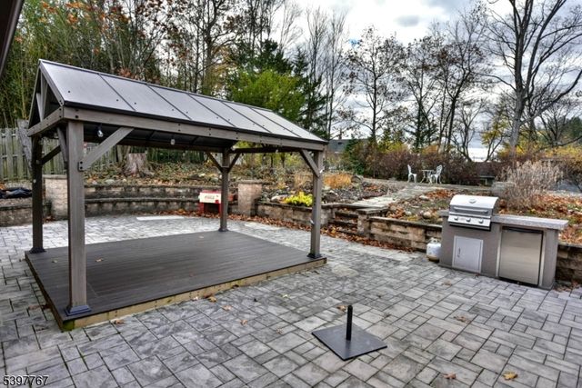 7 Jefferson Pl, Wayne Twp., NJ 07470