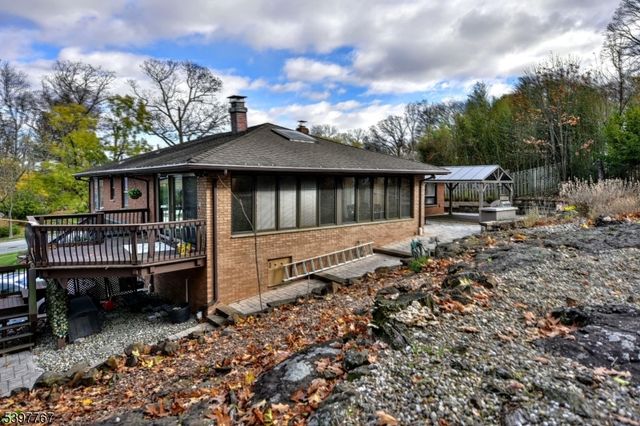 7 Jefferson Pl, Wayne Twp., NJ 07470