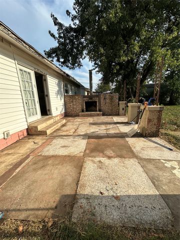 20 S 204TH East Avenue, Tulsa, OK 74108