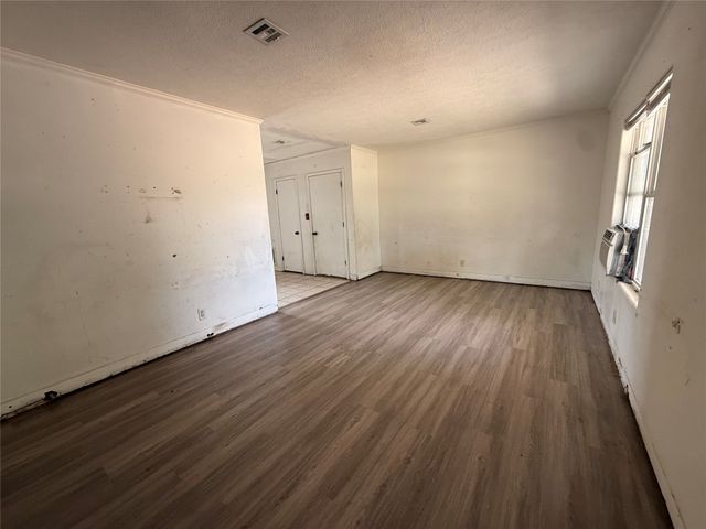 20 S 204TH East Avenue, Tulsa, OK 74108