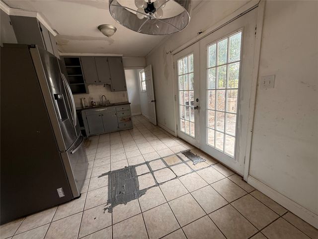 20 S 204TH East Avenue, Tulsa, OK 74108