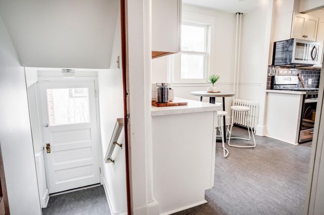 1025 Fairmount Avenue, Saint Paul, MN 55105