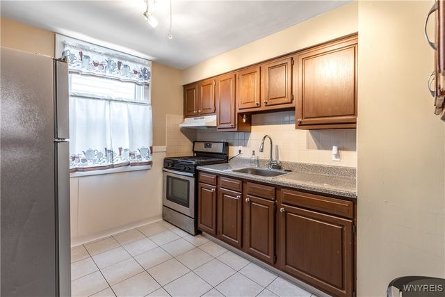 189 Hamilton Drive 1, Amherst, NY 14226