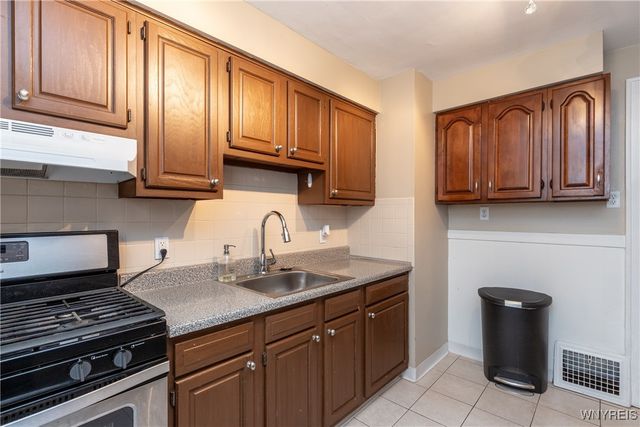 189 Hamilton Drive 1, Amherst, NY 14226