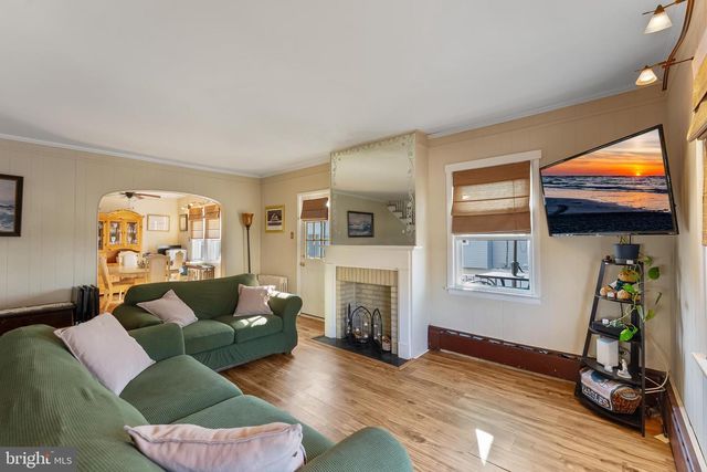 221 W 25TH AVE, Wildwood, NJ 08260