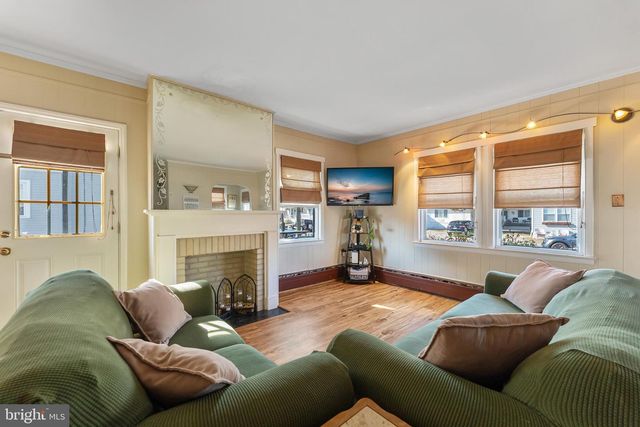 221 W 25TH AVE, Wildwood, NJ 08260