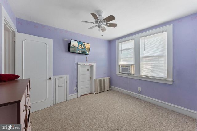 221 W 25TH AVE, Wildwood, NJ 08260