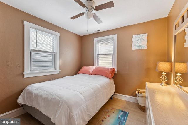 221 W 25TH AVE, Wildwood, NJ 08260