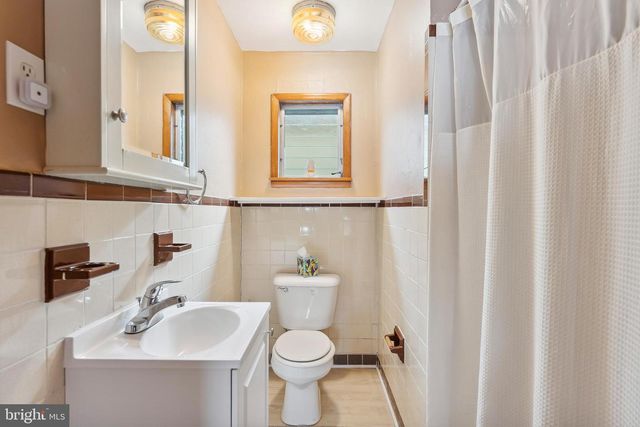 221 W 25TH AVE, Wildwood, NJ 08260