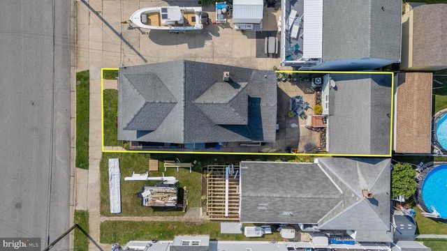 221 W 25TH AVE, Wildwood, NJ 08260