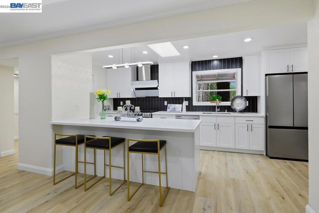 209 209 Gerry Ct, Walnut Creek, CA 94596