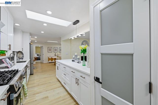 209 209 Gerry Ct, Walnut Creek, CA 94596