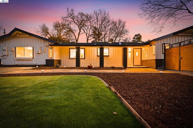 209 209 Gerry Ct, Walnut Creek, CA 94596