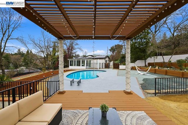 209 209 Gerry Ct, Walnut Creek, CA 94596