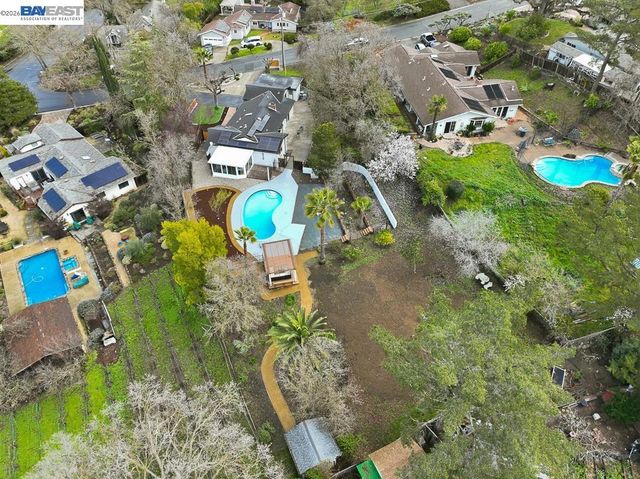 209 209 Gerry Ct, Walnut Creek, CA 94596