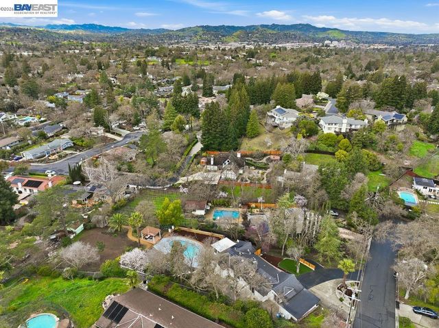 209 209 Gerry Ct, Walnut Creek, CA 94596