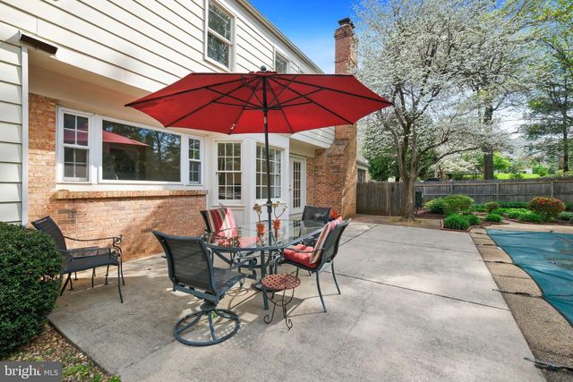 12740 LINCOLNSHIRE DR, Potomac, MD 20854