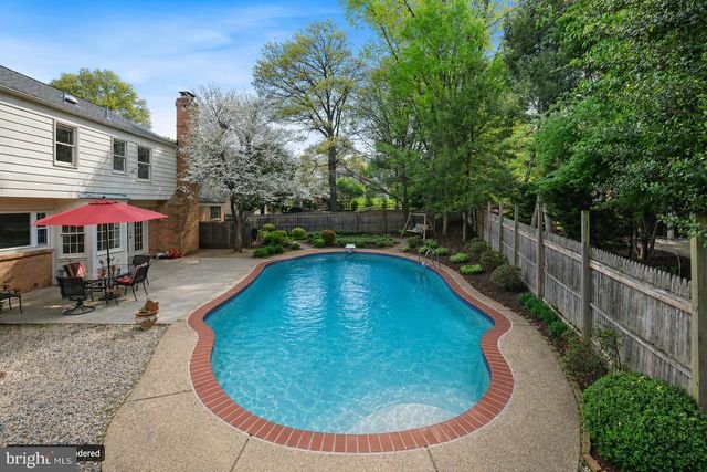 12740 LINCOLNSHIRE DR, Potomac, MD 20854