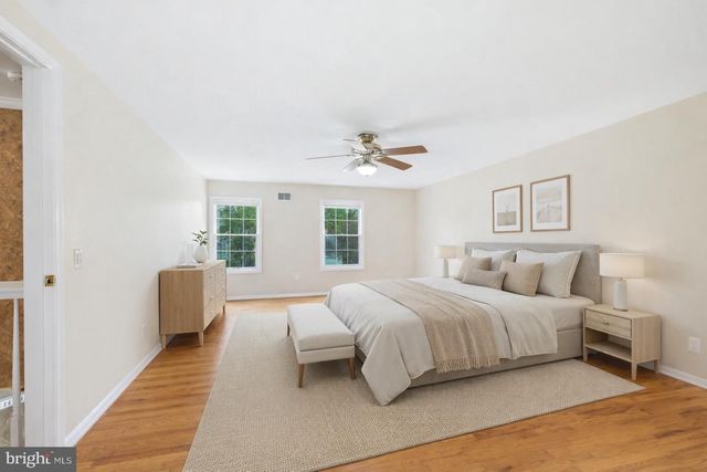 12740 LINCOLNSHIRE DR, Potomac, MD 20854
