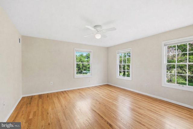 12740 LINCOLNSHIRE DR, Potomac, MD 20854