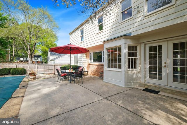 12740 LINCOLNSHIRE DR, Potomac, MD 20854