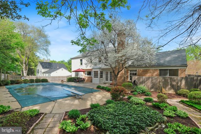 12740 LINCOLNSHIRE DR, Potomac, MD 20854