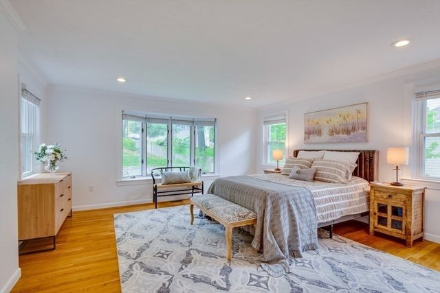 29 Parker Rd, Needham, MA 02494